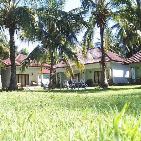 Pondok Siola Labuhan Pandan Exteriör bild