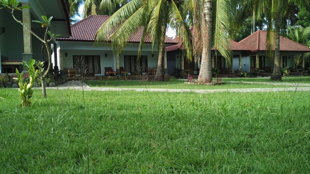 Pondok Siola Labuhan Pandan Exteriör bild