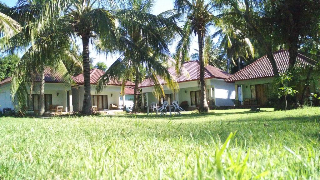 Pondok Siola Labuhan Pandan Exteriör bild